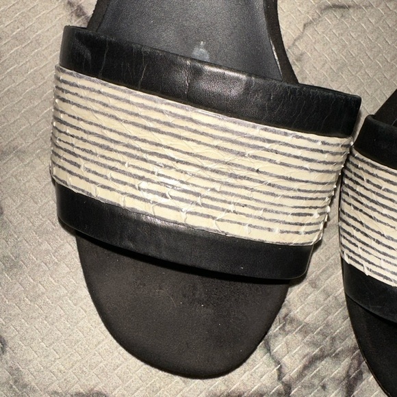 VINCE vero cuoio women’s snake print striped black low block heels 6.5 - Picture 7 of 13